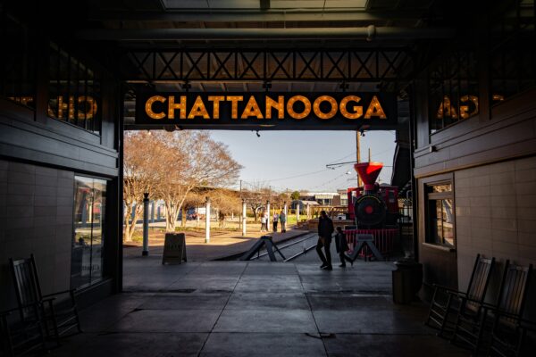 Welcome to Chattanooga sign at the Tennessee state line